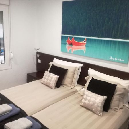 2 Bedroom Newly Renovated Bungalow Close To Bars & Restaurants Los Alcazares Ngoại thất bức ảnh