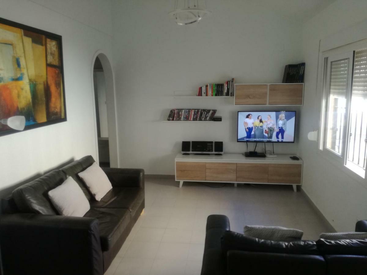2 Bedroom Newly Renovated Bungalow Close To Bars & Restaurants Los Alcazares Ngoại thất bức ảnh